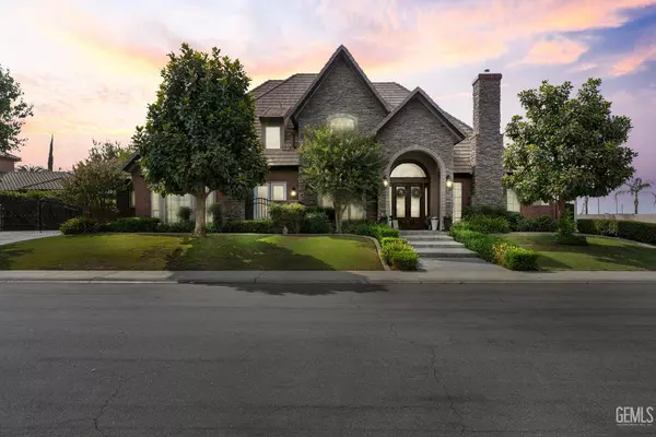 7233 Fountain Valley Drive, Bakersfield, CA 93308