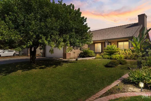 11805 Hannah Denise Avenue, Bakersfield, CA 93312