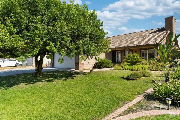 11805 Hannah Denise Avenue, Bakersfield, CA 93312