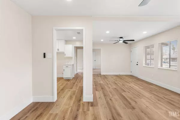 710 Washington Avenue, Bakersfield, CA 93308