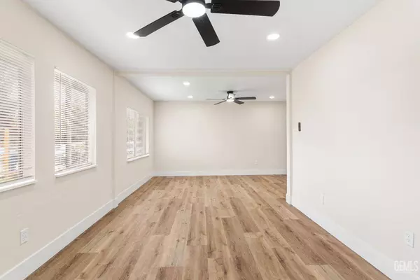 710 Washington Avenue, Bakersfield, CA 93308