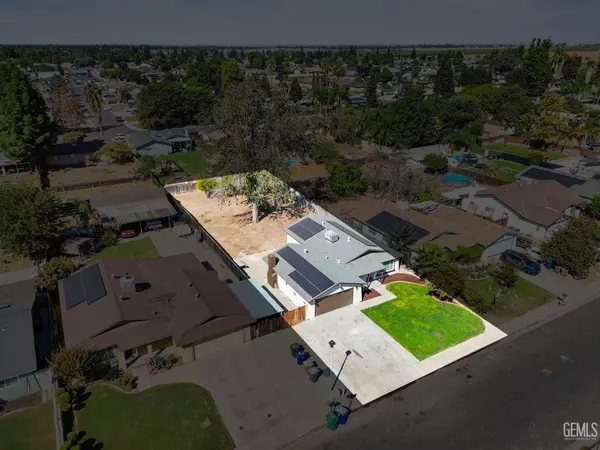 6801 Mignonette Street, Bakersfield, CA 93308