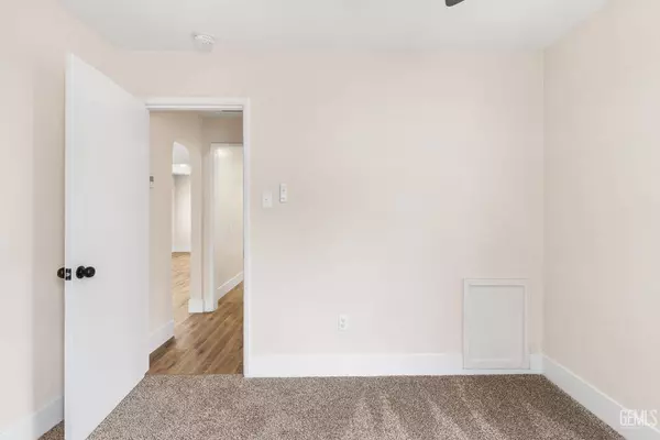 710 Washington Avenue, Bakersfield, CA 93308