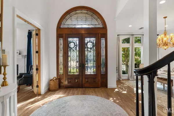 7233 Fountain Valley Drive, Bakersfield, CA 93308