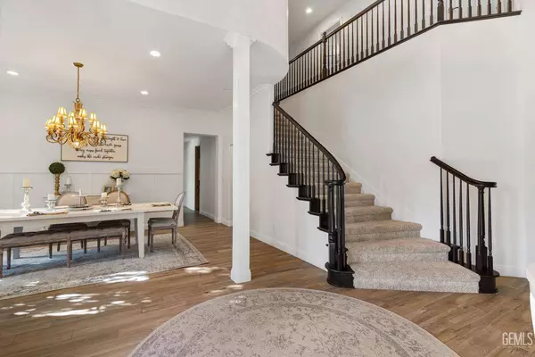 7233 Fountain Valley Drive, Bakersfield, CA 93308