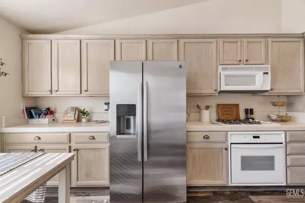 12312 Stonington Street, Bakersfield, CA 93312