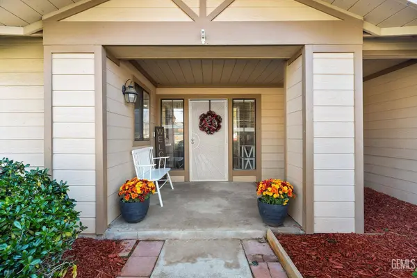 13209 Lynett Court, Bakersfield, CA 93314