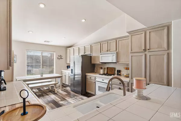 12312 Stonington Street, Bakersfield, CA 93312