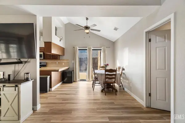 13209 Lynett Court, Bakersfield, CA 93314