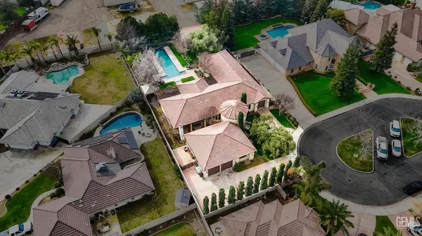 7919 Scarlet Maple Court, Bakersfield, CA 93308