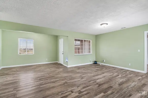 1729 Melody Lane, Bakersfield, CA 93308