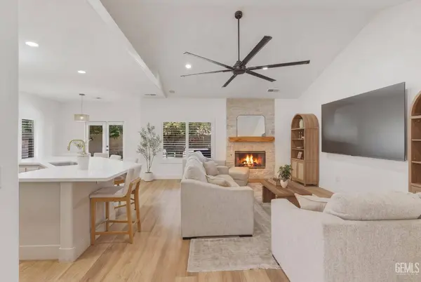 11412 Summit Point Court, Bakersfield, CA 93312