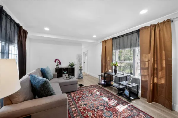 2944 PALM CIR, Haines City, FL 33844