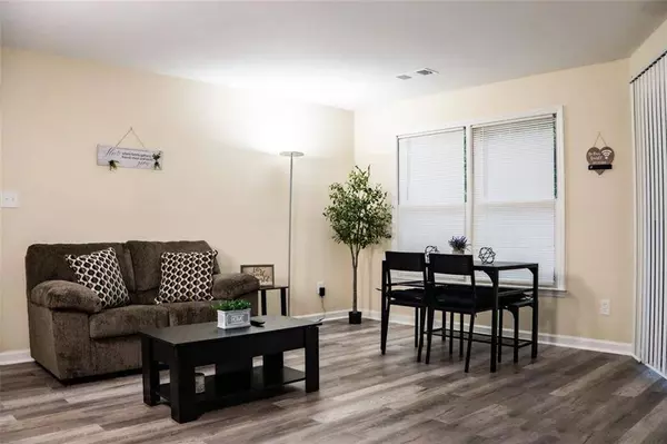 1600 OAKPOINTE DR SW #G, Marietta, GA 30008