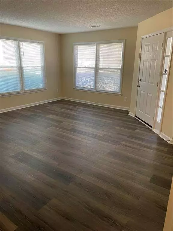 1600 OAKPOINTE DR SW #G, Marietta, GA 30008