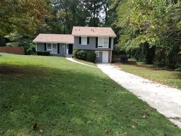 4678 N Springs LN NW, Kennesaw, GA 30144