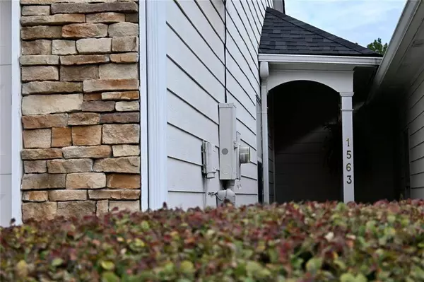 1563 Rachel's RDG NW, Kennesaw, GA 30152