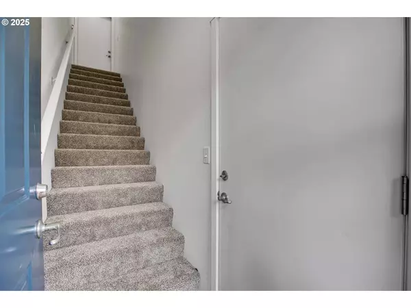 10800 SE 17TH CIR #H101, Vancouver, WA 98664