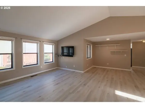3705 NE 157TH AVE, Vancouver, WA 98682