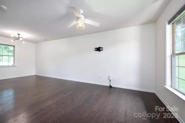 8 Ringed Teal CT #14, Arden, NC 28704