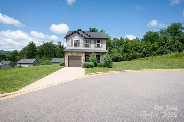 8 Ringed Teal CT #14, Arden, NC 28704