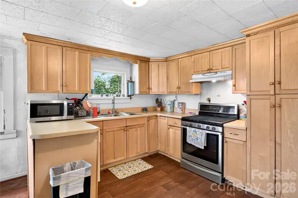 2478 NC Hwy 108 HWY E, Columbus, NC 28722