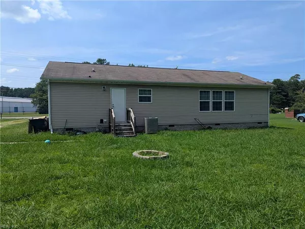 1008 Old Williamsburg RD, Yorktown, VA 23690