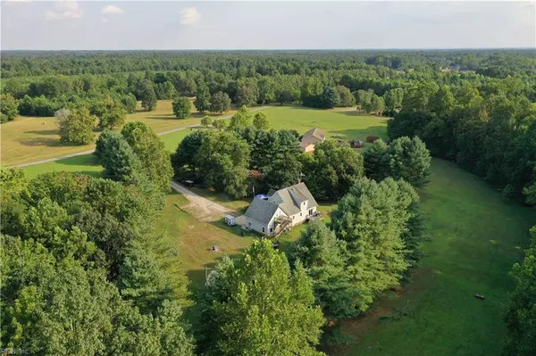 367 Sandy Point RD, West Point, VA 23181