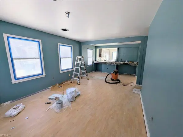 2411 Youngman RD, Chesapeake, VA 23323