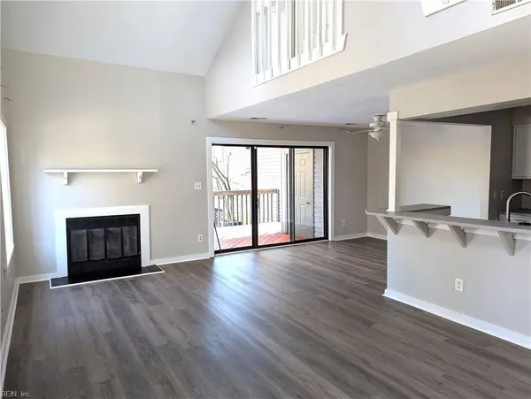 122 Inland View DR, Newport News, VA 23603