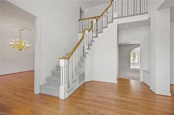 1793 Templeton LN, Virginia Beach, VA 23454