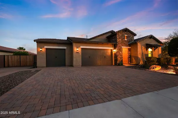 18415 W WOLF Street, Goodyear, AZ 85395