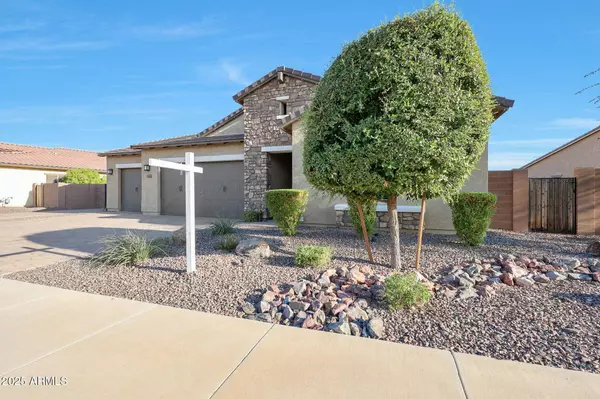 18415 W WOLF Street, Goodyear, AZ 85395