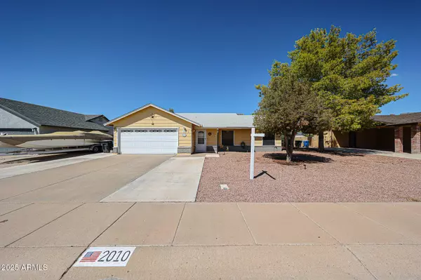 2010 E BUTLER Street, Chandler, AZ 85225