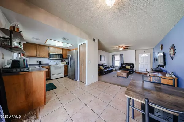 2010 E BUTLER Street, Chandler, AZ 85225