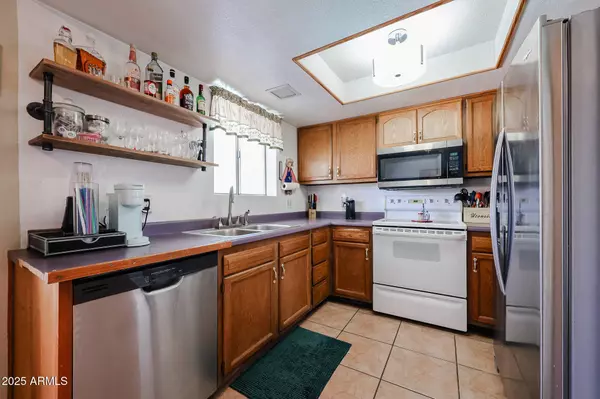 2010 E BUTLER Street, Chandler, AZ 85225