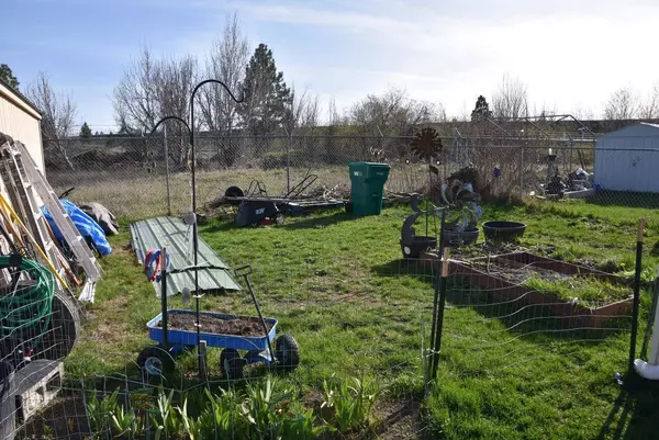 11705 N Wilson St #D14, Mead, WA 99021