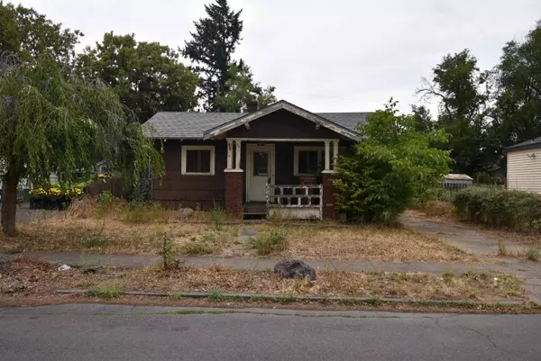 917 E LaCrosse St, Spokane, WA 99207
