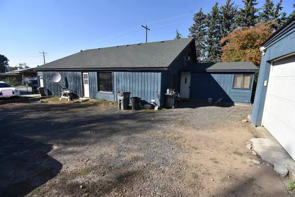 10117 S Electric St, Four Lakes, WA 99014