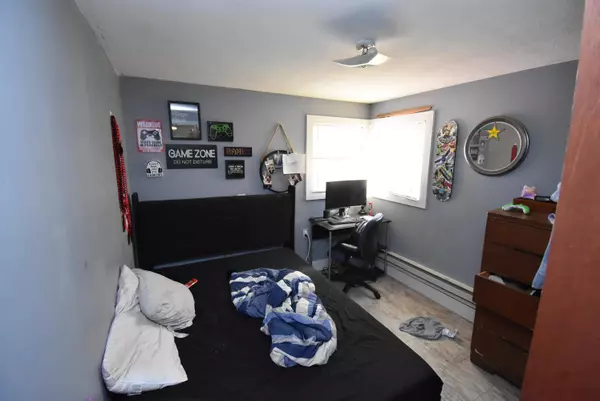 10117 S Electric St, Four Lakes, WA 99014