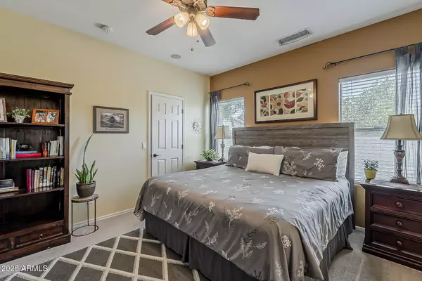 549 E QUENTIN Lane, San Tan Valley, AZ 85140