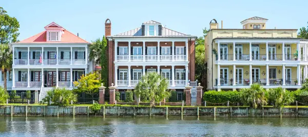 Living in Mount Pleasant: Two Great Ways to Live