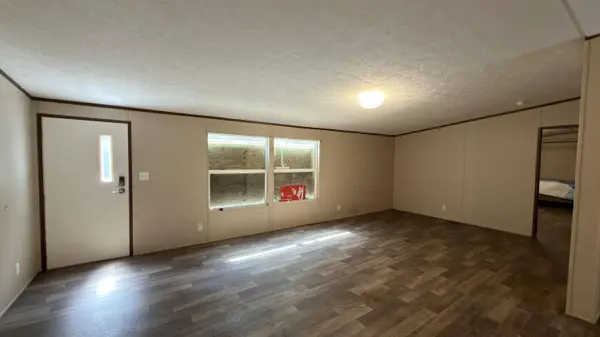 118 Fourtem Ln, Pineville, SC 29468