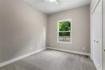 89 Beechwood LN, Linn Valley, KS 66040