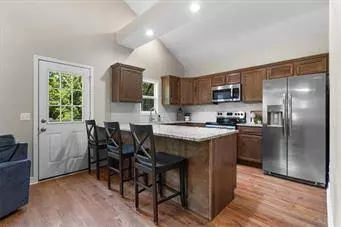 89 Beechwood LN, Linn Valley, KS 66040