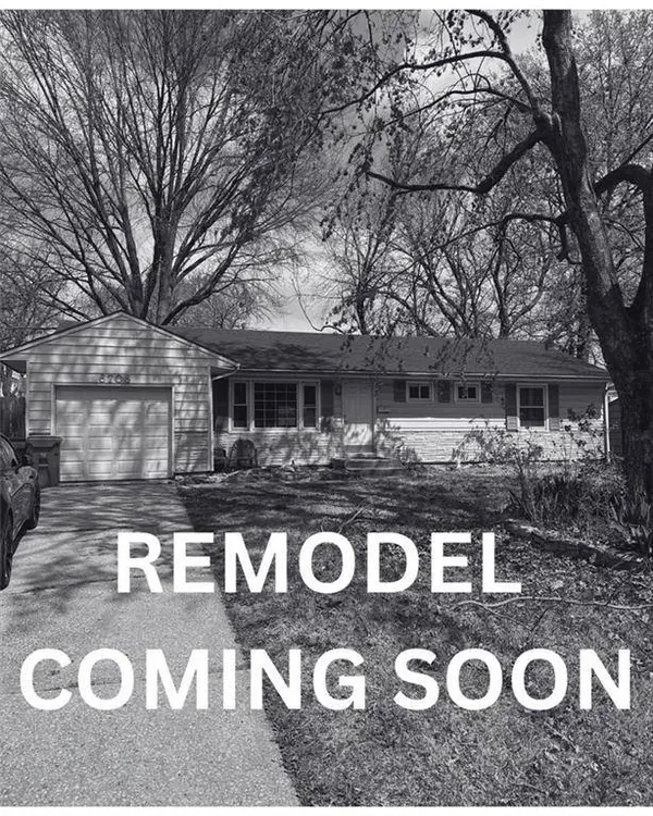 6706 W 76th TER, Overland Park, KS 66204