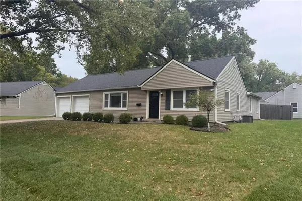 2400 W 77th ST, Prairie Village, KS 66208