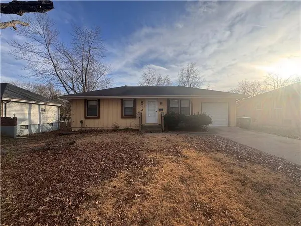 8813 E 111th ST, Kansas City, MO 64134