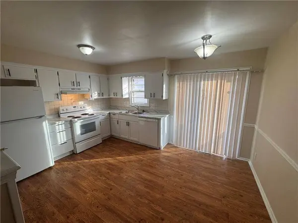 8813 E 111th ST, Kansas City, MO 64134