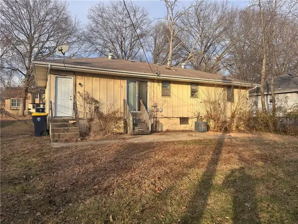 8813 E 111th ST, Kansas City, MO 64134
